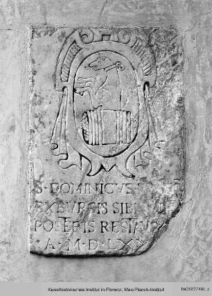 Grabplattenfragment mit Wappen der Familie Burci