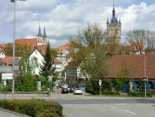 Stadtbild-Ansicht von Osten in Höhe Neutorstraße auf Stadtbild nach Norden mit Blauem Turm (Burgviertel) und Stadtkirche in der Oberstadt