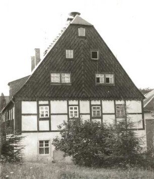 Rechenberg-Bienenmühle-Clausnitz, Willy-Häußler-Weg 1. Erbgerichtsguthaus Ortslagennummer 1
