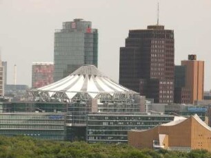 Geschäftszentrum am Potsdamer Platz, gesehen von der Siegessäule