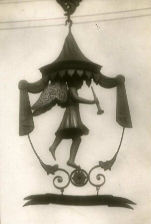 Wirtshausschild "Zum Engel". Aufhänger. s.a. 6937-40