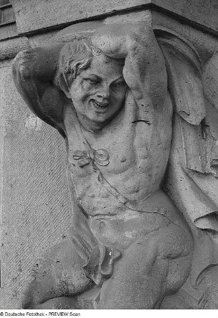 Konsole mit hockendem Faun : Dresden. Zwinger, Konsole mit hockendem Faun