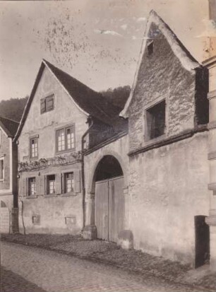 Fachwerk, verputzt. Mandelring 99