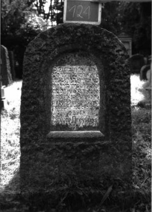 Grabstein 121