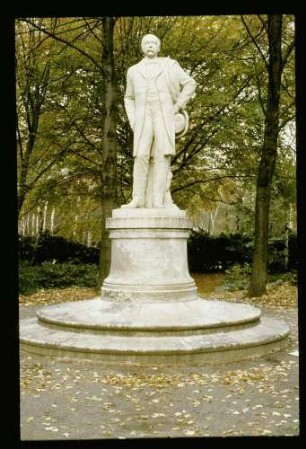 Fontane-Denkmal 11.11.84.