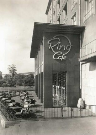 Dresden-Altstadt, Dr.-Külz-Ring. Ring-Café. Vorbau mit Ziergitter (K. Bergmann) von Osten