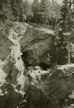 Erzgebirge, ehemaliges Kalkbergwerk am Kuhstein, Gesamtansicht der Grube