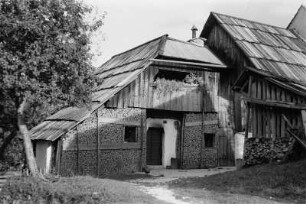 Hütte : Hütte eines Dorfes in den Alpen.