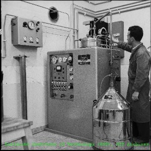Kryostatanlage im Institut für Radiochemie (IRCh)