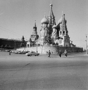 Moskau. Basilius-Kathedrale (Baubeginn 1588). Ansicht von Südost
