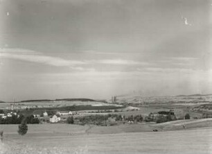 Tal der Küpper (auch Kipper) mit Türchau (Turoszów) und Braunkohletagebau Hirschfelde gegen Niederbusch Kraftwerk und Hirschfelde