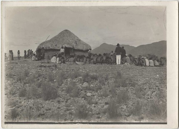 "Visit to the Macuschi in front of E. Ule's hut near Pracauá"