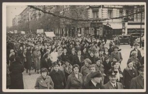 Ansichtskarte Demonstrationszug Nationalsozialismus, Gneisenaustraße/Baerwaldstraße