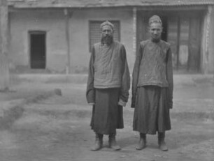 Doppelportrait : Portrait zweier Männer aus Zentralasien im Tian Shan Hochgebirge