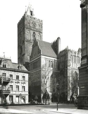 An der alten Marienkirche in Frankfurt/Oder : Frankfurt/Oder. Sankt Marienkirche. Ansicht von Südwesten
