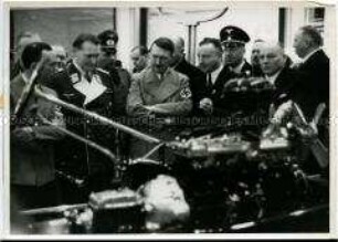 Hitler, Göring und Goebbels auf der Berliner Automobilausstellung