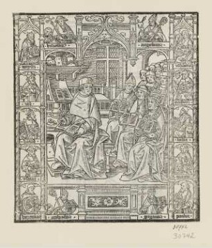 Sitzender und schreibendenr Geistlicher, dahintersitzend ein Papst, ein Kardinal, ein Bischof