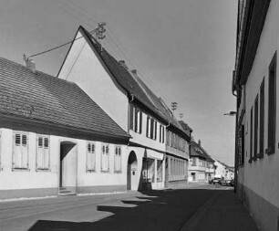 Oestrich-Winkel, Rheingaustraße 60