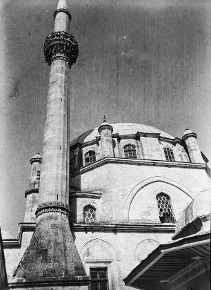 Moschee : Blick auf den Eingang einer Moschee.