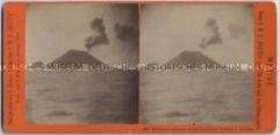 Vulkan auf einer Farallon-Insel, Nr. 205 aus der Serie "Marine" von der Weltumsegelung auf der S.M.S. "Hertha"