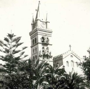 Reisefotos Italien. Messina. Freistehender Glockenturm (1933) und Kathedrale Maria Santissima Assunta (1919-1923 rekonstruiert)