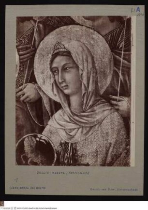 Maestà, Altarretabel des Sieneser Doms, Thronende Maria mit dem Kind zwischen Heiligen und Aposteln
