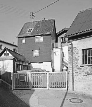 Rüdesheim, Rüdesheimer Straße 19
