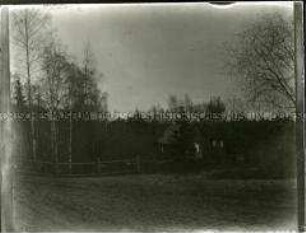 Bauernhaus mit Acker