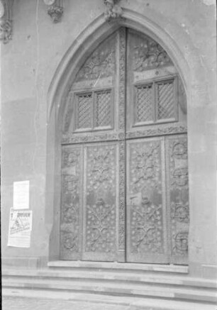 Frankfurt: Tor zum Römer, breites