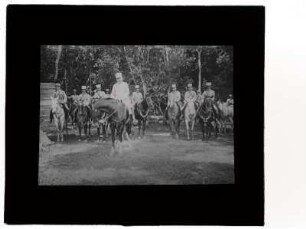 [Fotografia de uma unidade de cavalaria]