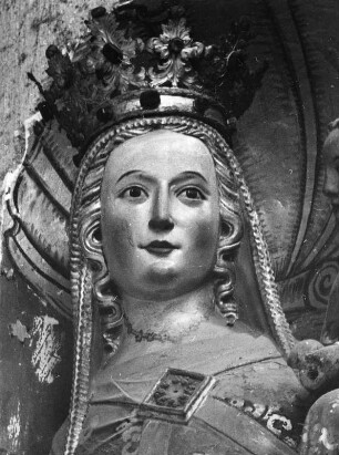 Stehende Muttergottes : Stehende Muttergottes. Sandstein, farbig gefaßt (um 1340). Kaisheim, Ehemalige Klosterkirche Mariä Himmelfahrt, Chorpfeiler