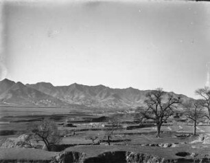 Berglandschaft : Blick über eine von Erosion geformte Berglandschaft