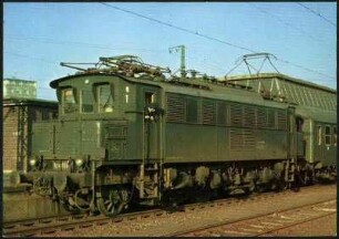 Elektr.Schnellzuglokomotive 104 018-7