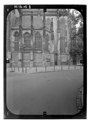 Duisburg. Salvatorkirche (Baubeginn 1330). Teilansicht von Süden