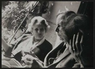 Ottonie Gräfin Degenfeld mit Oswalt und Maria Mercedes von Nostitz in Hinterhör