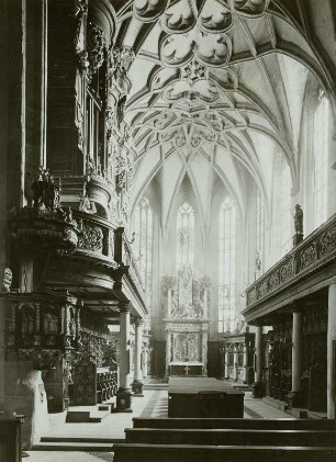 Inneres nach Osten