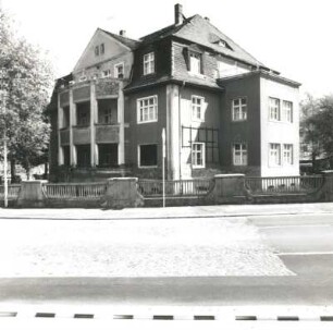 Colditz, Am Ring 5. Wohnhaus (um 1920). Straßenansicht