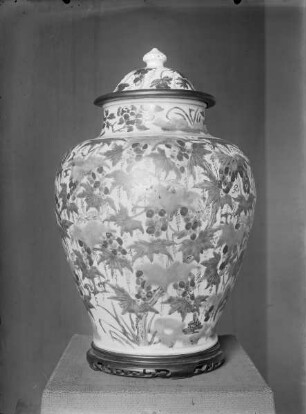 Deckelvase