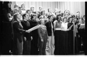 Kleinbildnegativ: Kindl-Festsäle, 1974