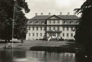 Schloss Rammenau (1721-1737; wohl J. C. Knöffel), Gartenseite