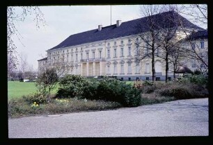 Schloss Bellevue 26.4.69.