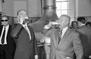 Rothaus: Gruppe in der Brauerei Rothaus