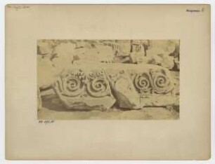 Magnesia am Mäander, Artemision, Antenkapitell