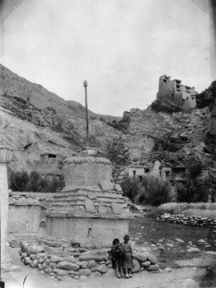 Indien. Kashmir. Ladakh. Buddhistisches Kloster Basgo. Ruine der Burganlage (?)