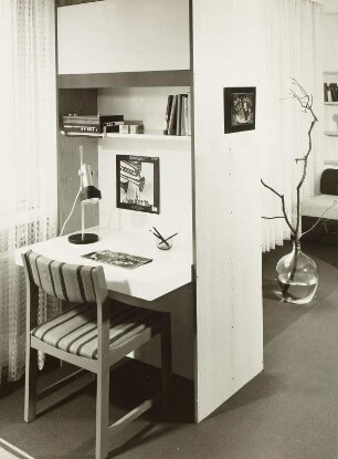 Wohn- und Arbeitszimmer