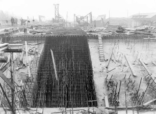 Bau der alten Kanalbrücke Minden/MLK