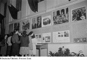 Ausstellungsbesucher