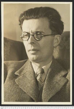Porträtaufnahme Aldous Huxley