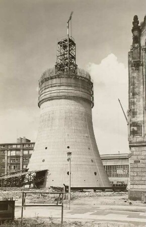 Berlin, Fernsehturm im Bau