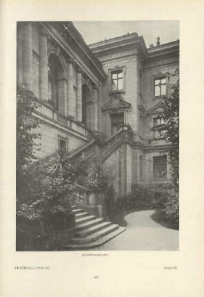 Präsidialgebäude. Hauptaufgang. Berlin